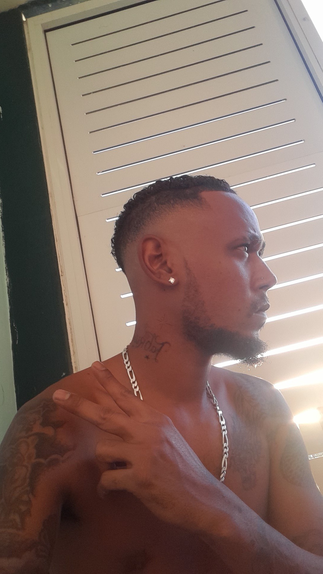 Profil de Mohamed-reda, 35 ans, Escort gay à Trun