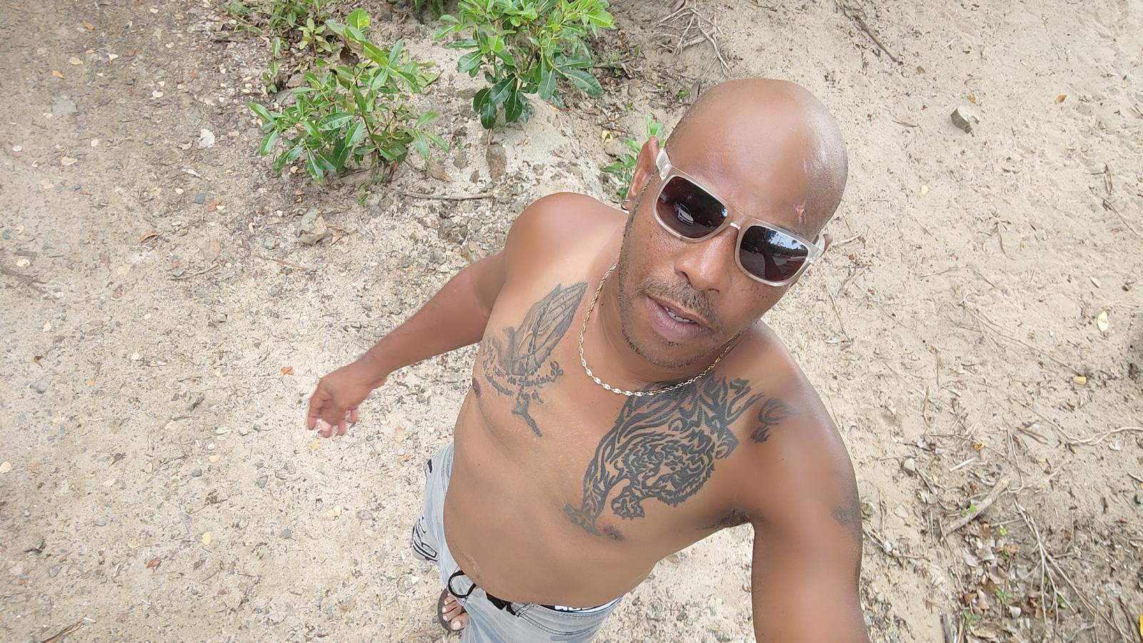 Profil de Zakariya, 52 ans, Escort gay à Versam