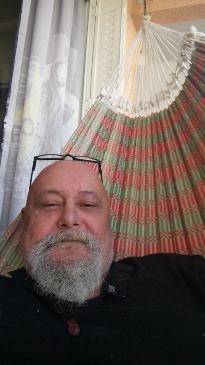 Profil de Miled, 52 ans, Escort gay à Innerberg