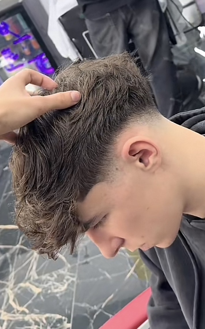 Profil de El-amine, 18 ans, Escort gay à Klosters