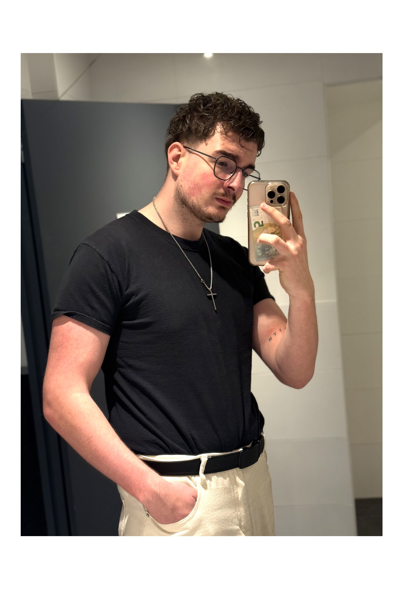 Profil de Mirco, 19 ans, Escort gay à Mörigen