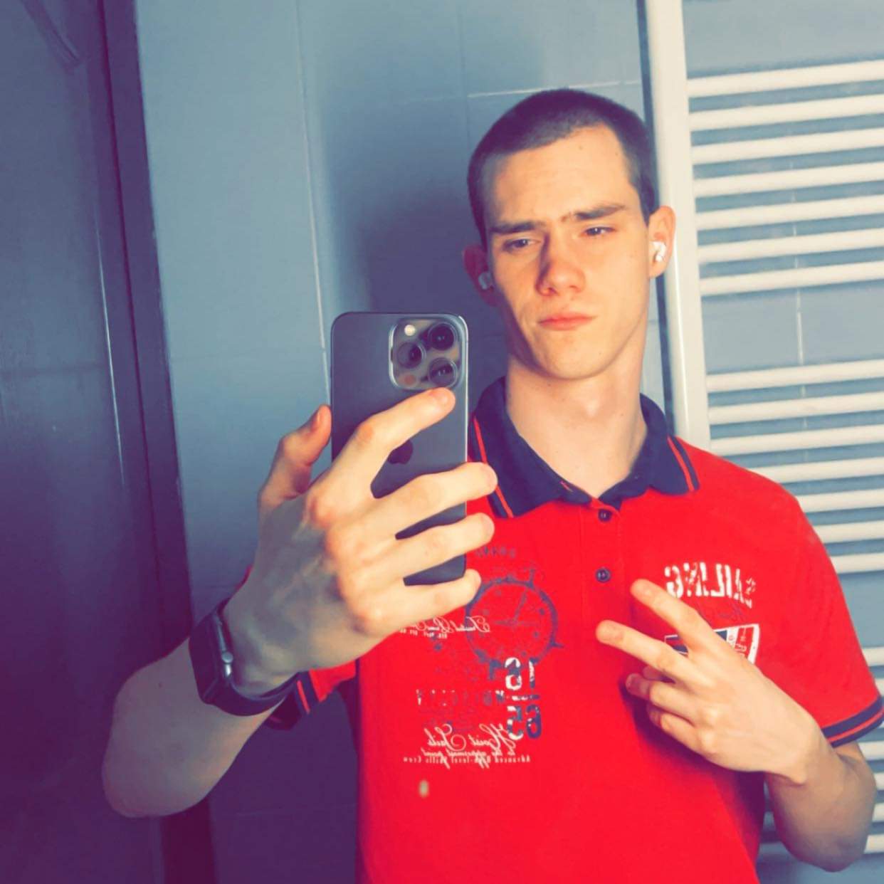 Profil de Ousman, 19 ans, Escort gay à Les Bioux