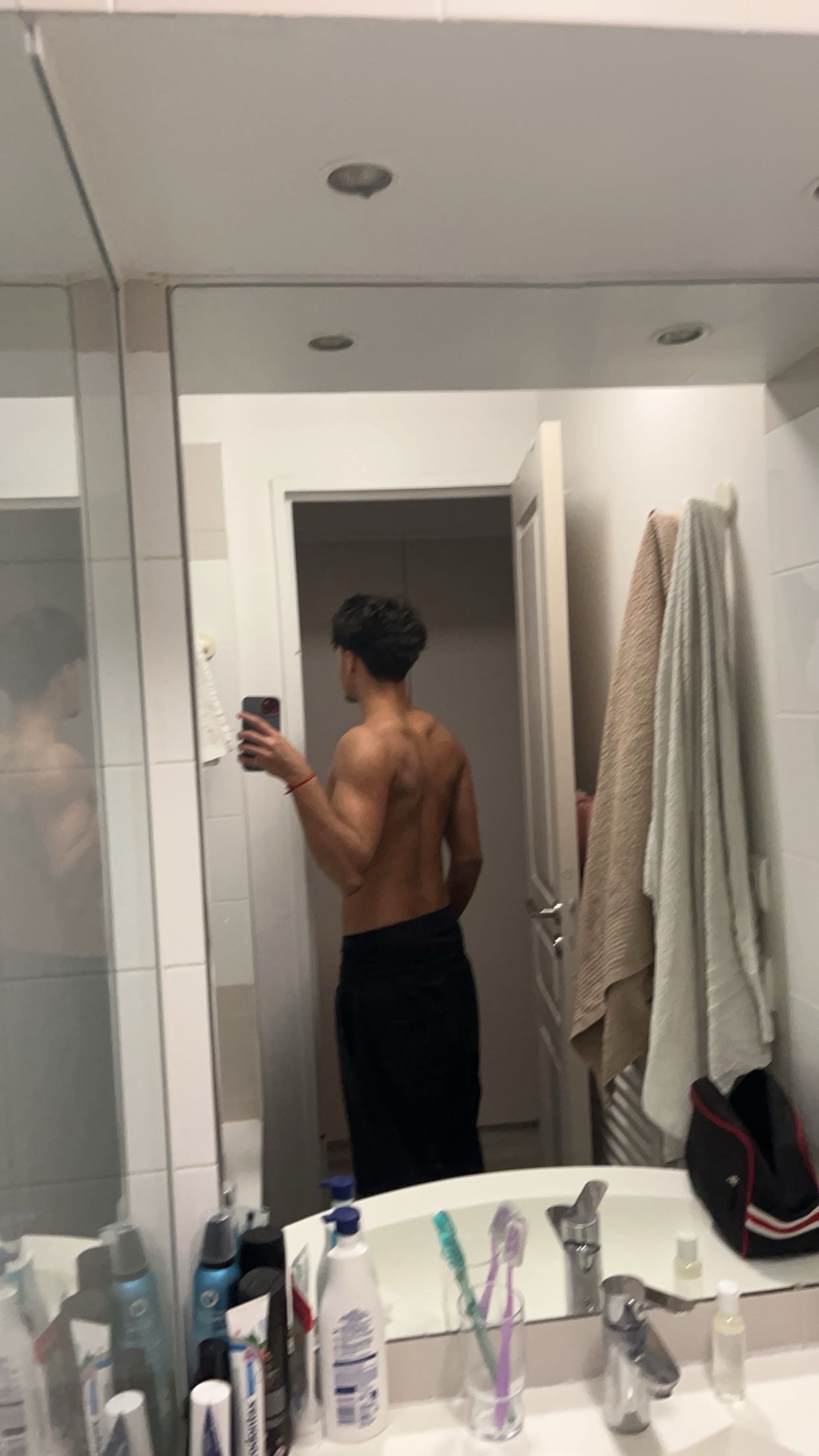 Profil de Mouaad, 19 ans, Escort gay à Stein AG