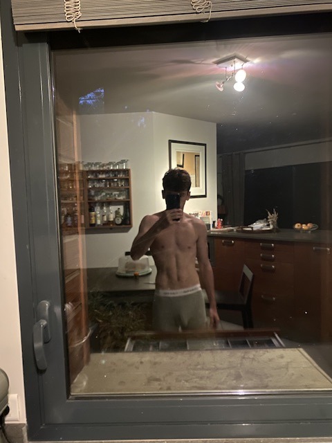 Profil de Ugo, 22 ans, Escort gay à Schüpbach