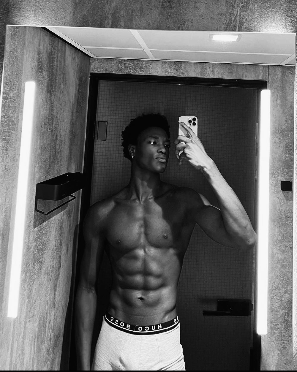 Profil de Magloire, 27 ans, Escort gay à Messen
