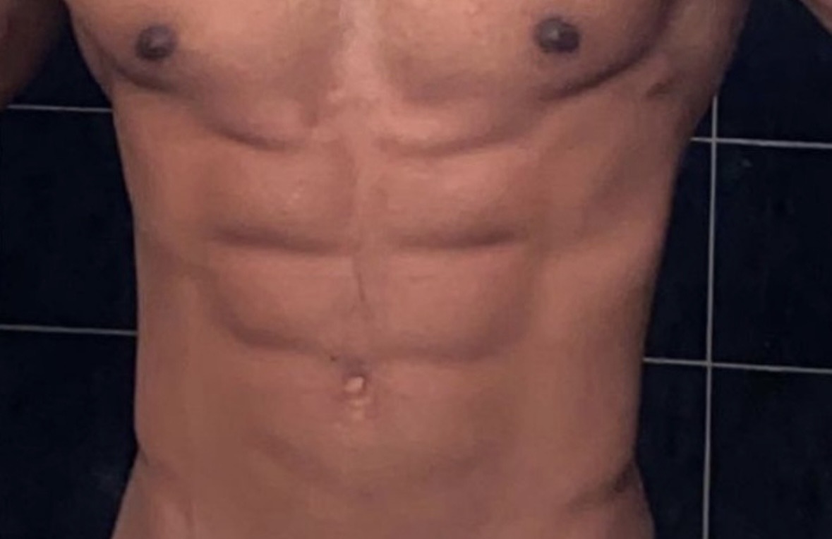 Profil de Aaron, 20 ans, Escort gay à Tannay