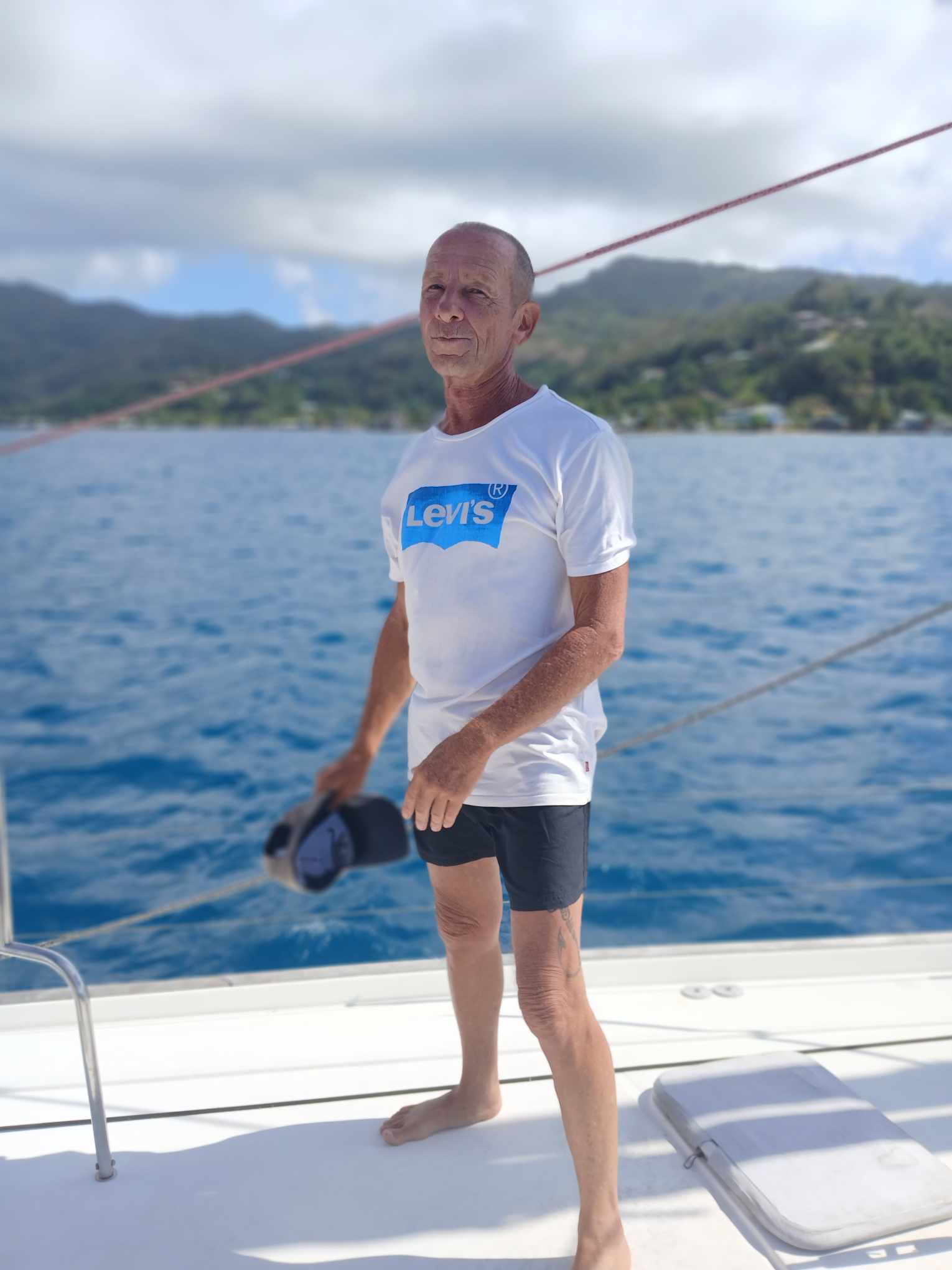 Profil de Momo, 55 ans, Escort gay à Pizy