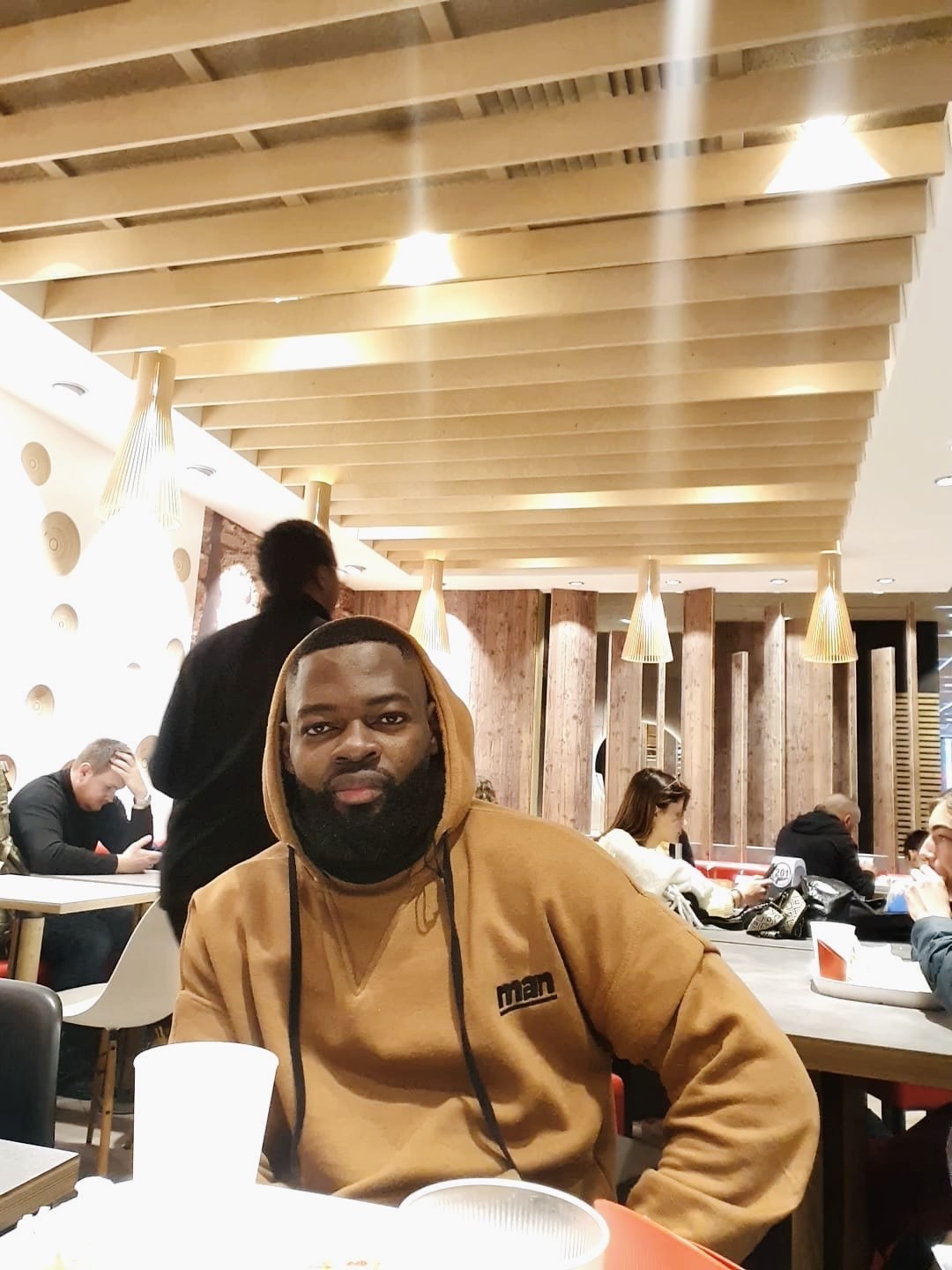 Profil de Casimiro, 35 ans, Escort gay à Romanens