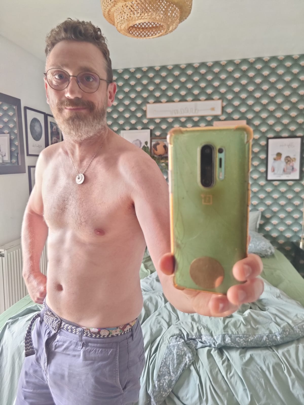 Profil de Dusty, 40 ans, Escort gay à Maracon