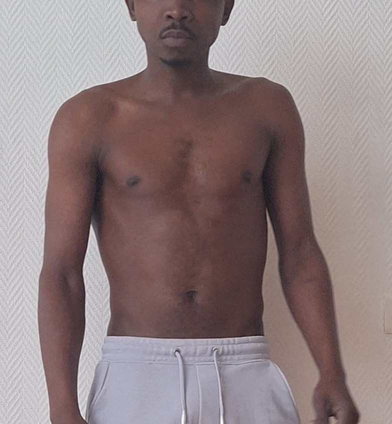 Profil de Kolia, 35 ans, Escort gay à Chapella