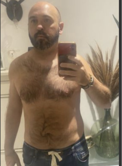Profil de Ellyes, 45 ans, Escort gay à Salorino