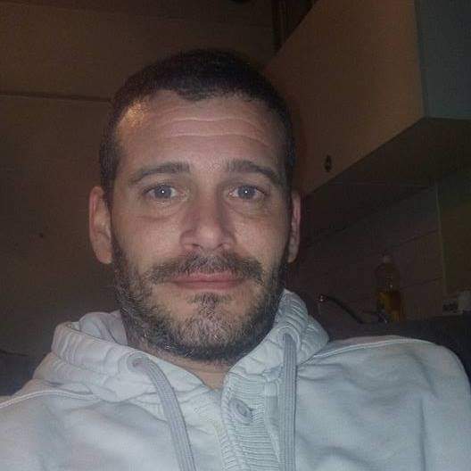 Profil de Jean-kevin, 49 ans, Escort gay à Bondo