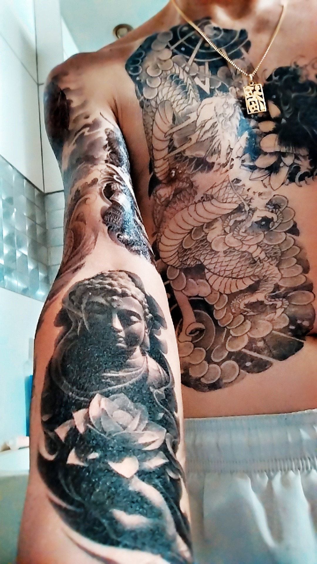 Profil de Dmitri, 30 ans, Escort gay à Orbe