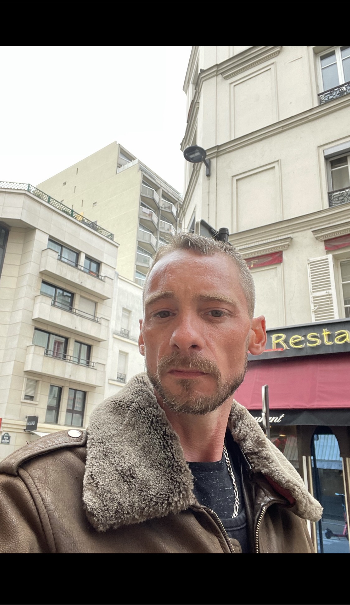 Profil de Golbert, 40 ans, Escort gay à Elm