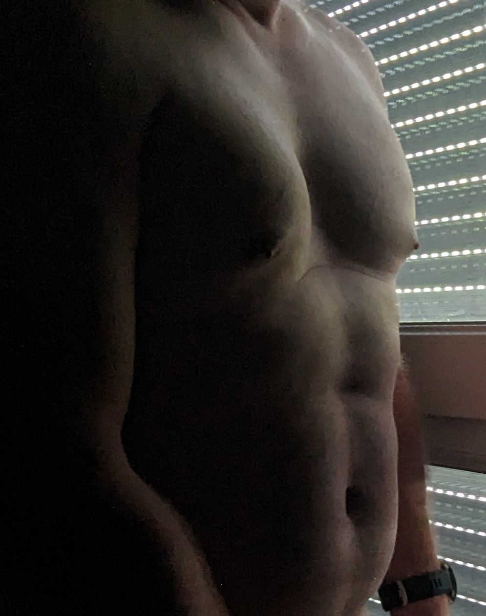 Profil de Thom, 41 ans, Escort gay à Lommis