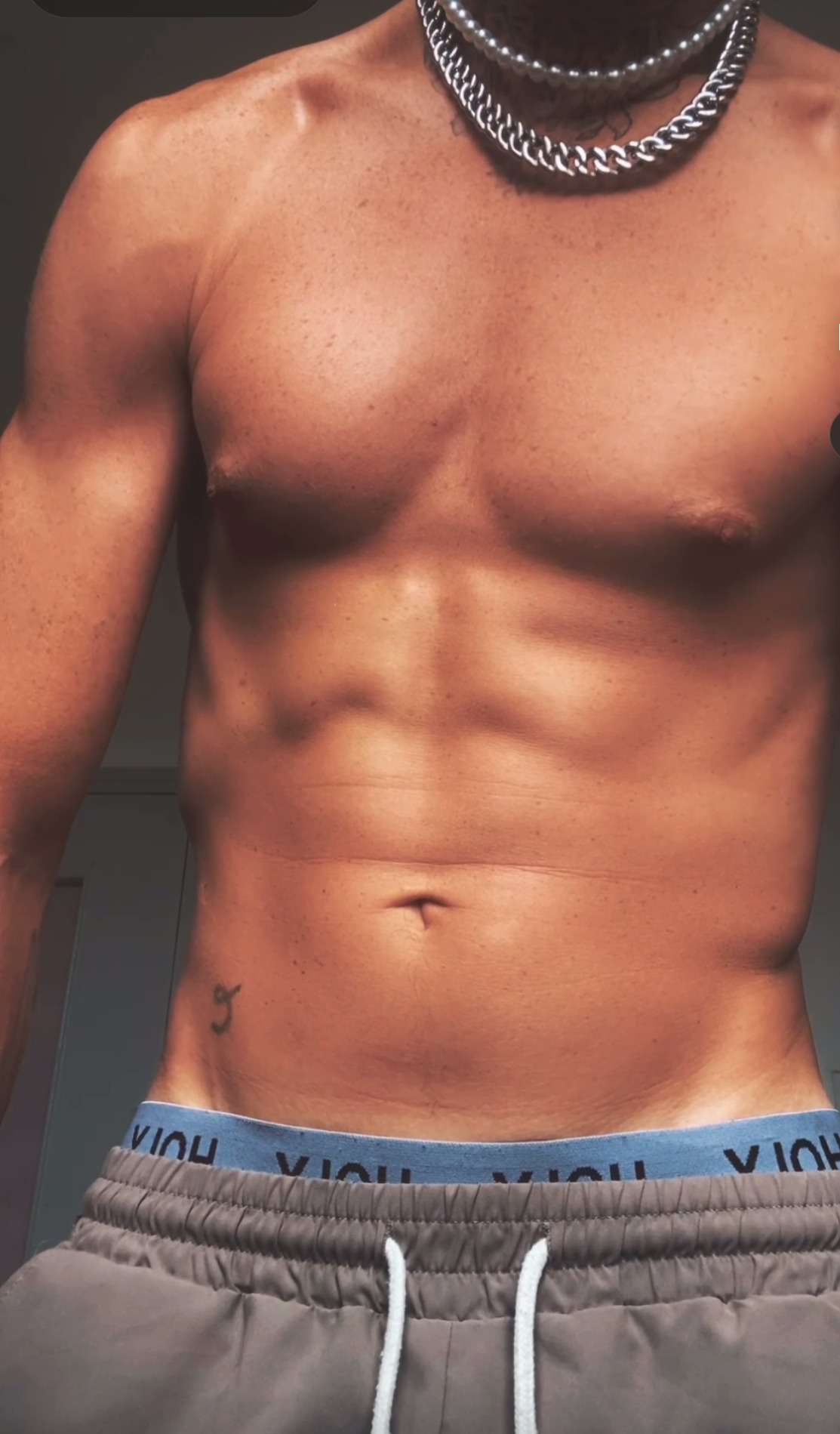Profil de Emerique, 36 ans, Escort gay à Epesses