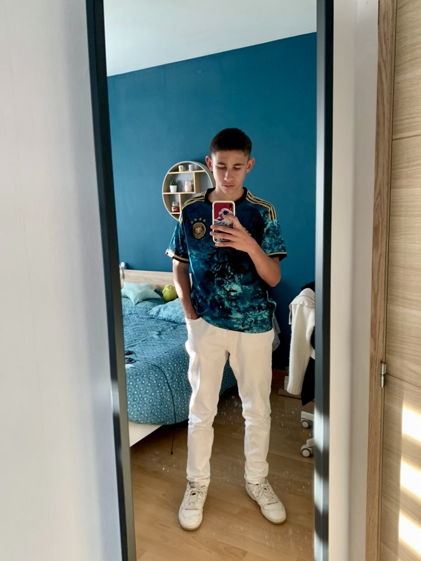 Profil de Bendehiba, 22 ans, Escort gay à Péry