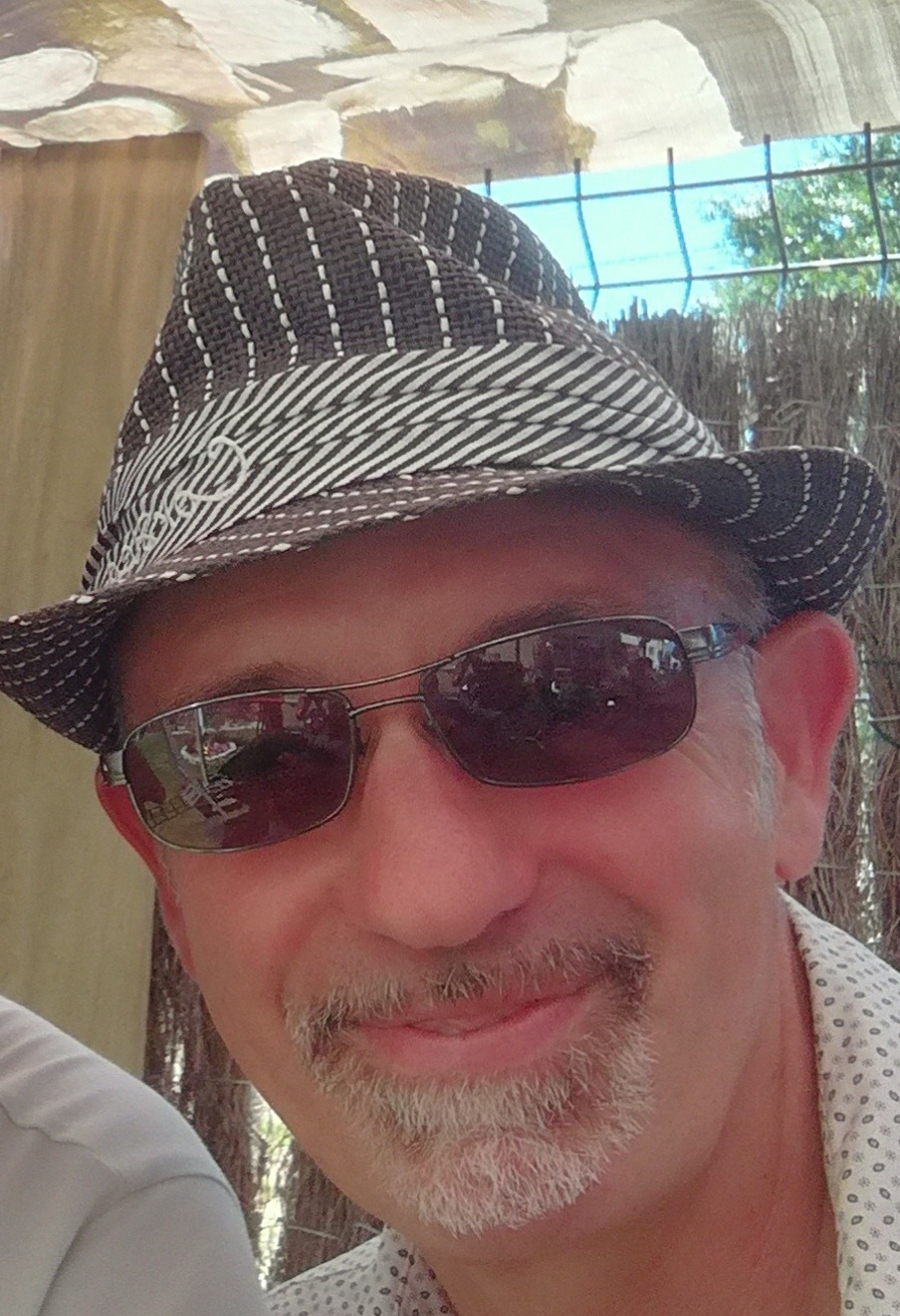 Profil de Talel, 55 ans, Escort gay à Ligerz