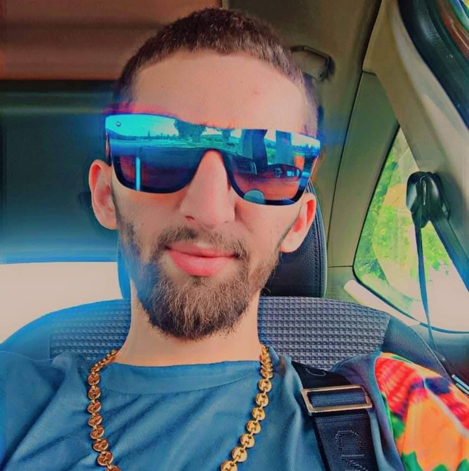 Profil de Charles-alban, 26 ans, Escort gay à Mühlethal