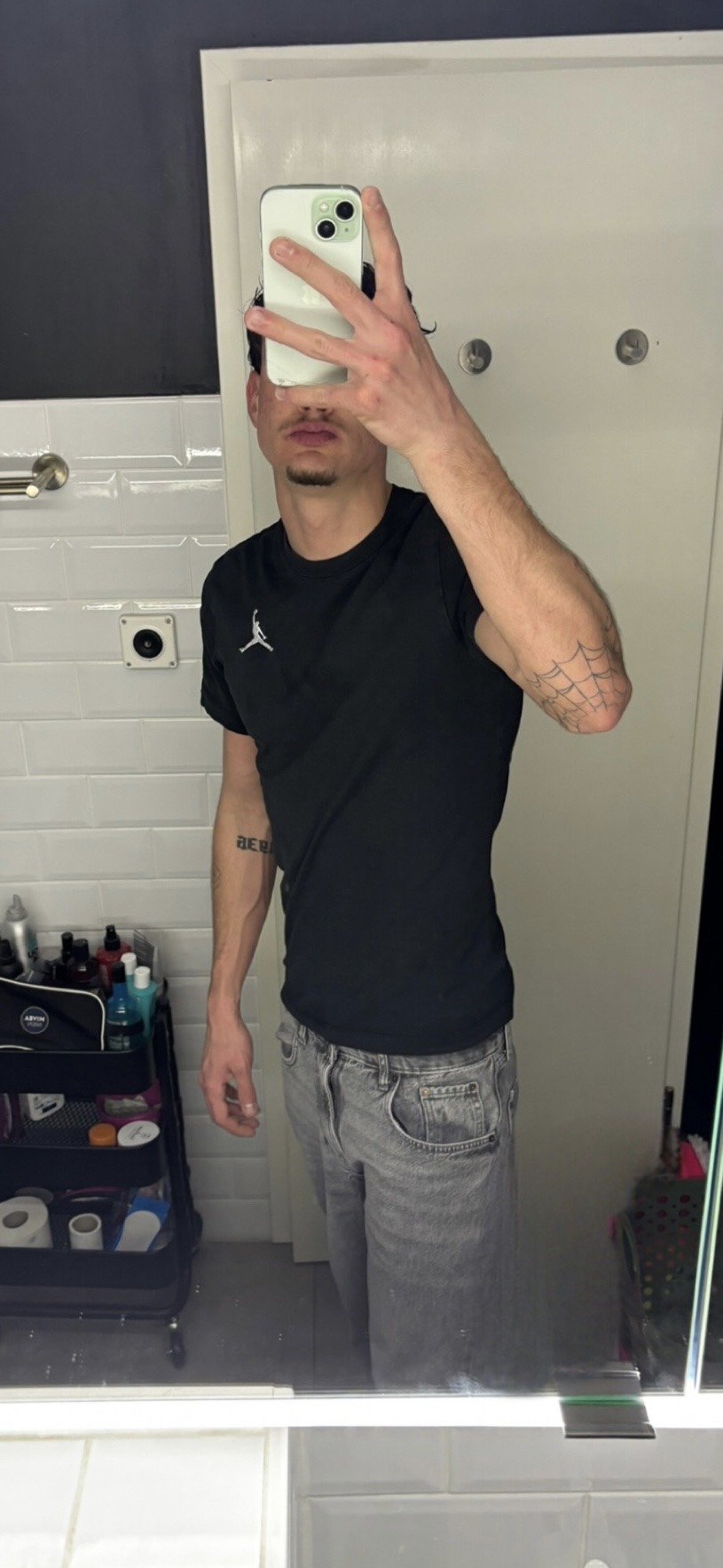 Profil de Lounis, 21 ans, Escort gay à Aven