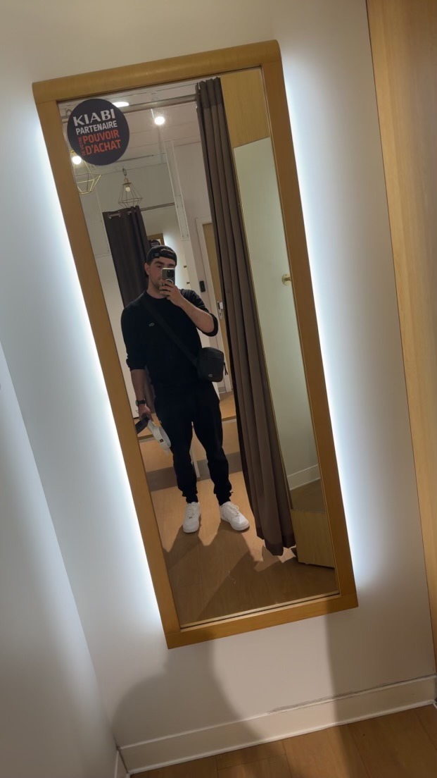 Profil de Abderzak, 20 ans, Escort gay à Isérables
