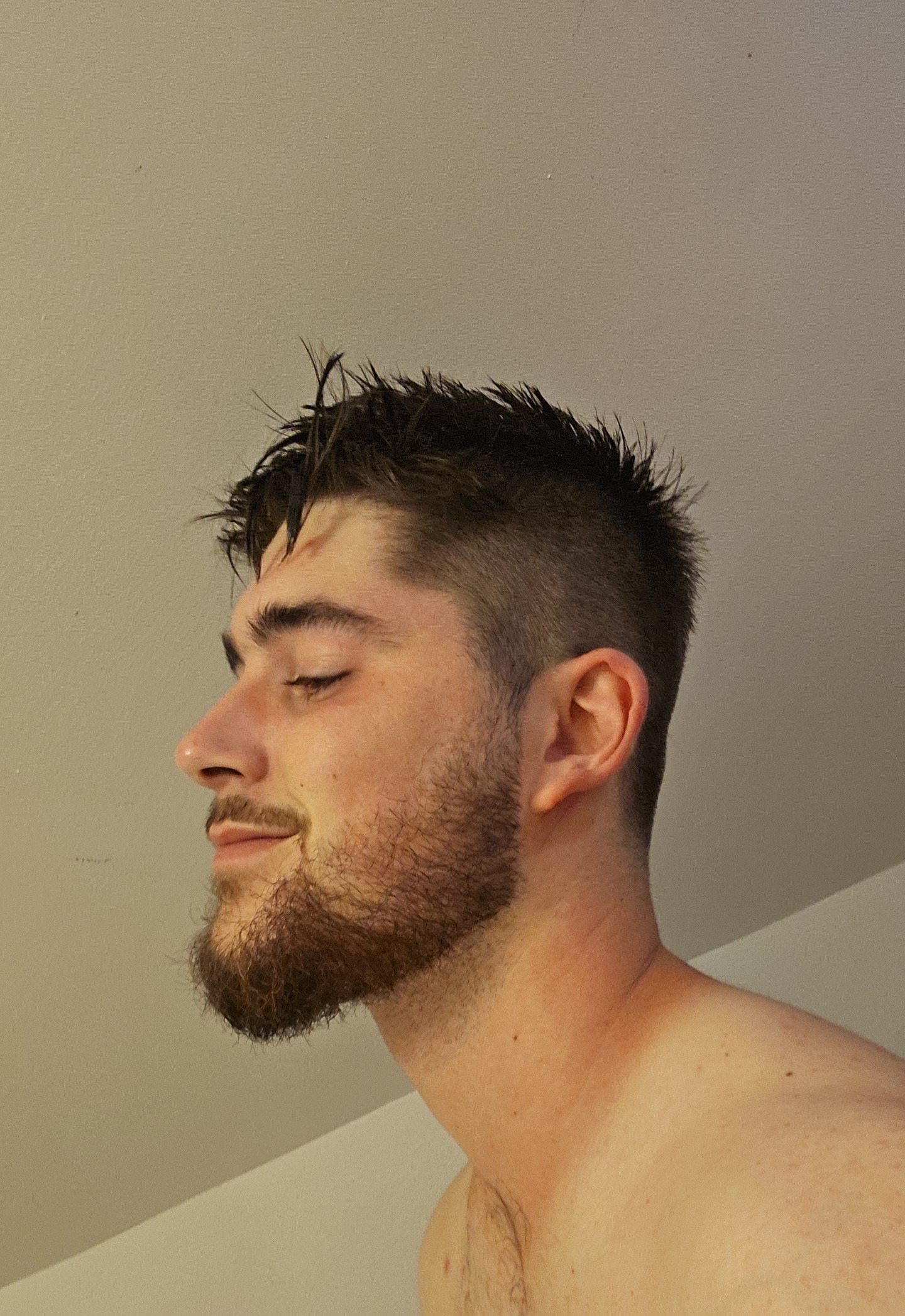 Profil de Djellali, 25 ans, Escort gay à Rivaz