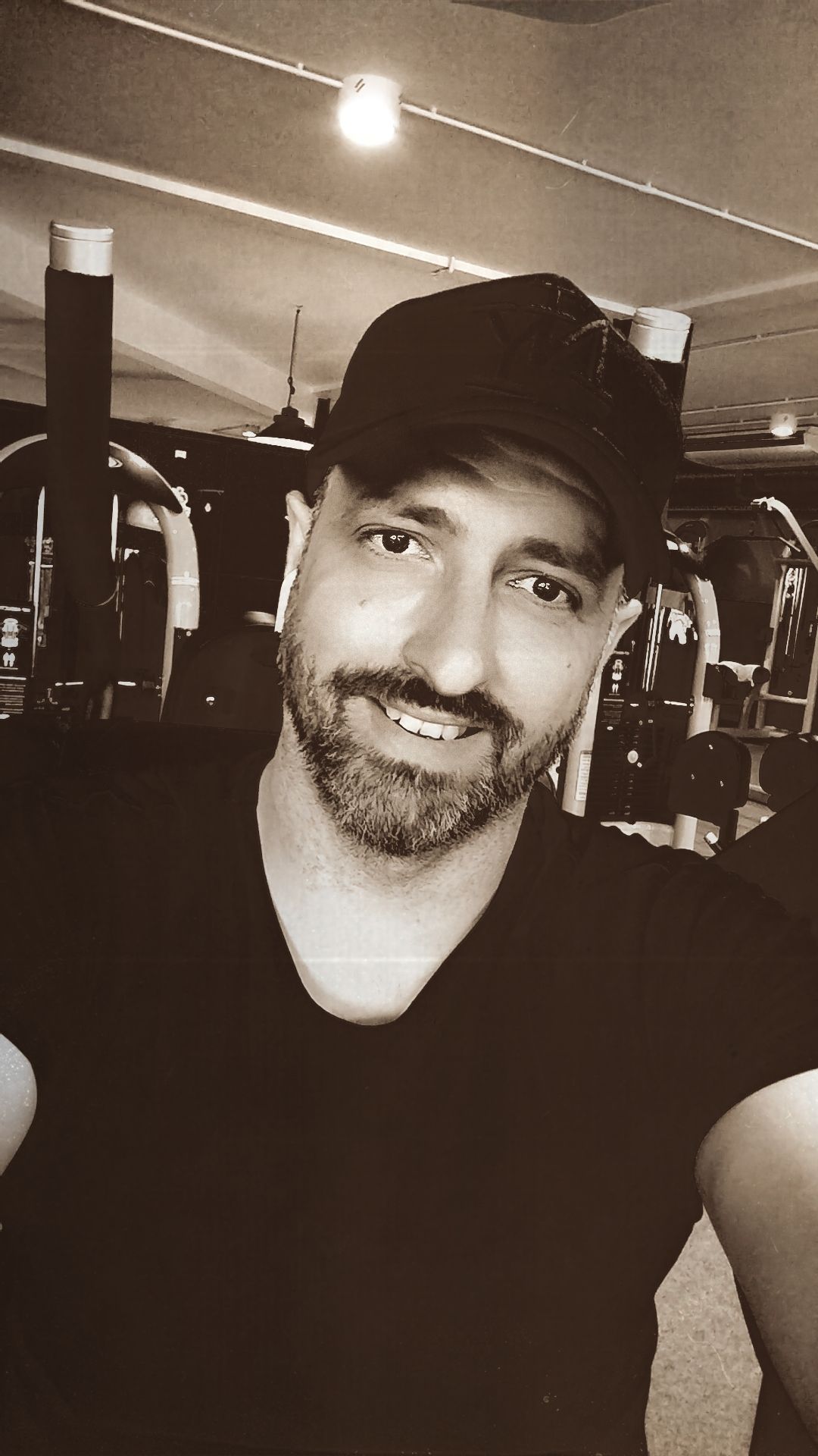 Profil de Idris, 39 ans, Escort gay à Vignogn