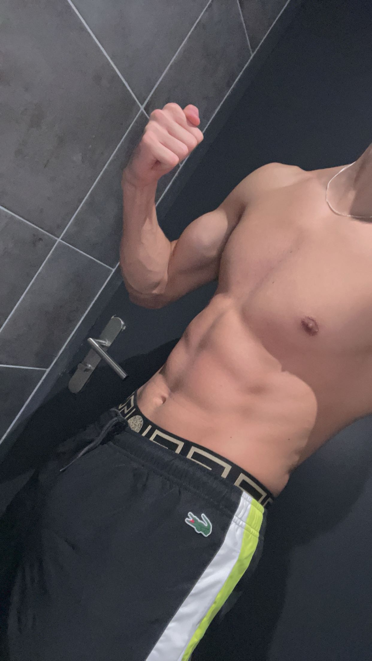Profil de Nassradine, 24 ans, Escort gay à Prilly