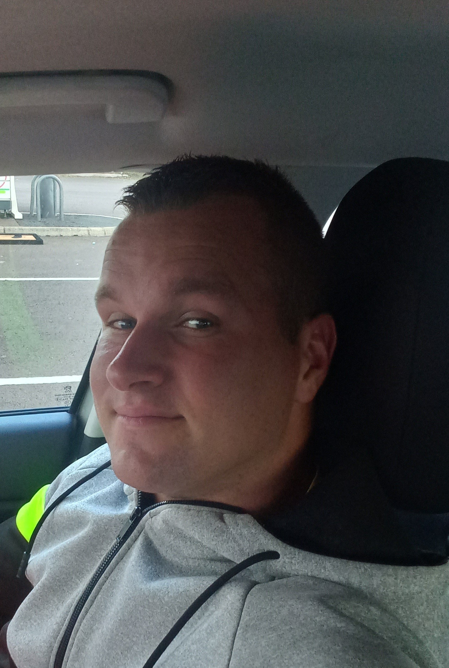 Profil de Mats, 28 ans, Escort gay à Grimisuat