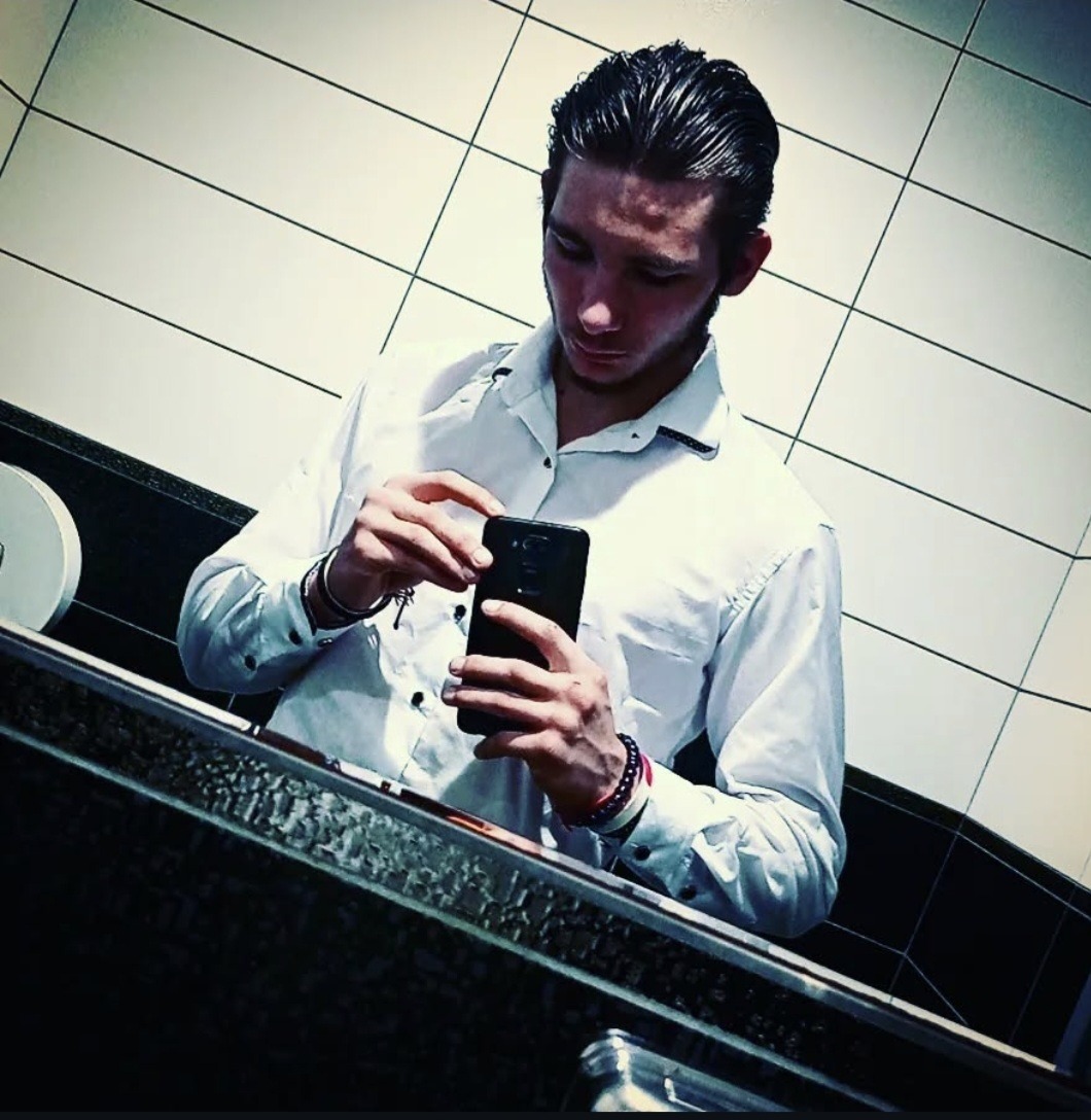 Profil de Sirius, 22 ans, Escort gay à Sarn