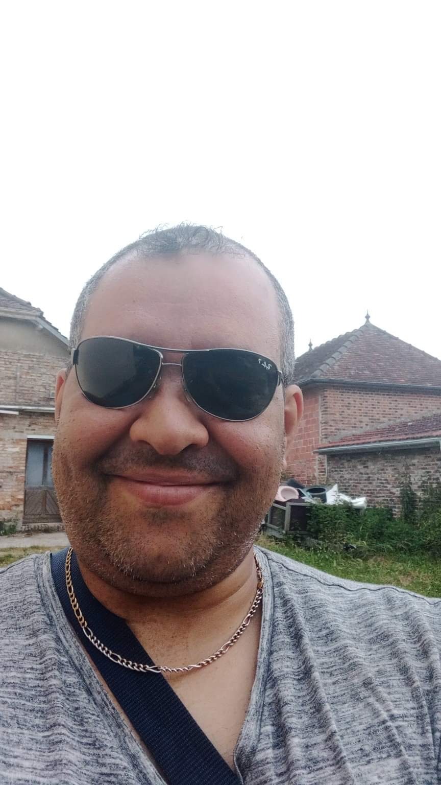 Profil de Naïs, 50 ans, Escort gay à Elm