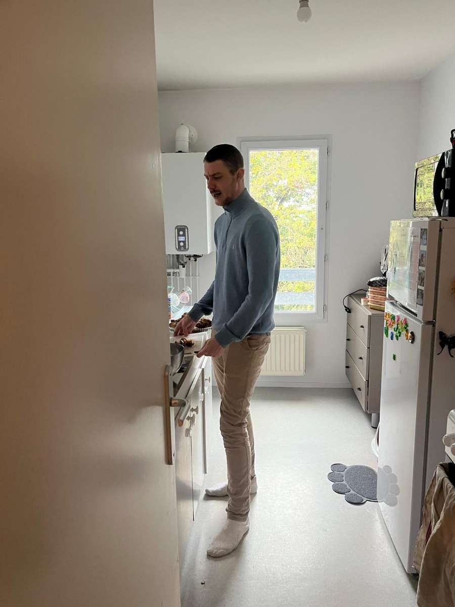 Profil de Vahe, 31 ans, Escort gay à Orbe