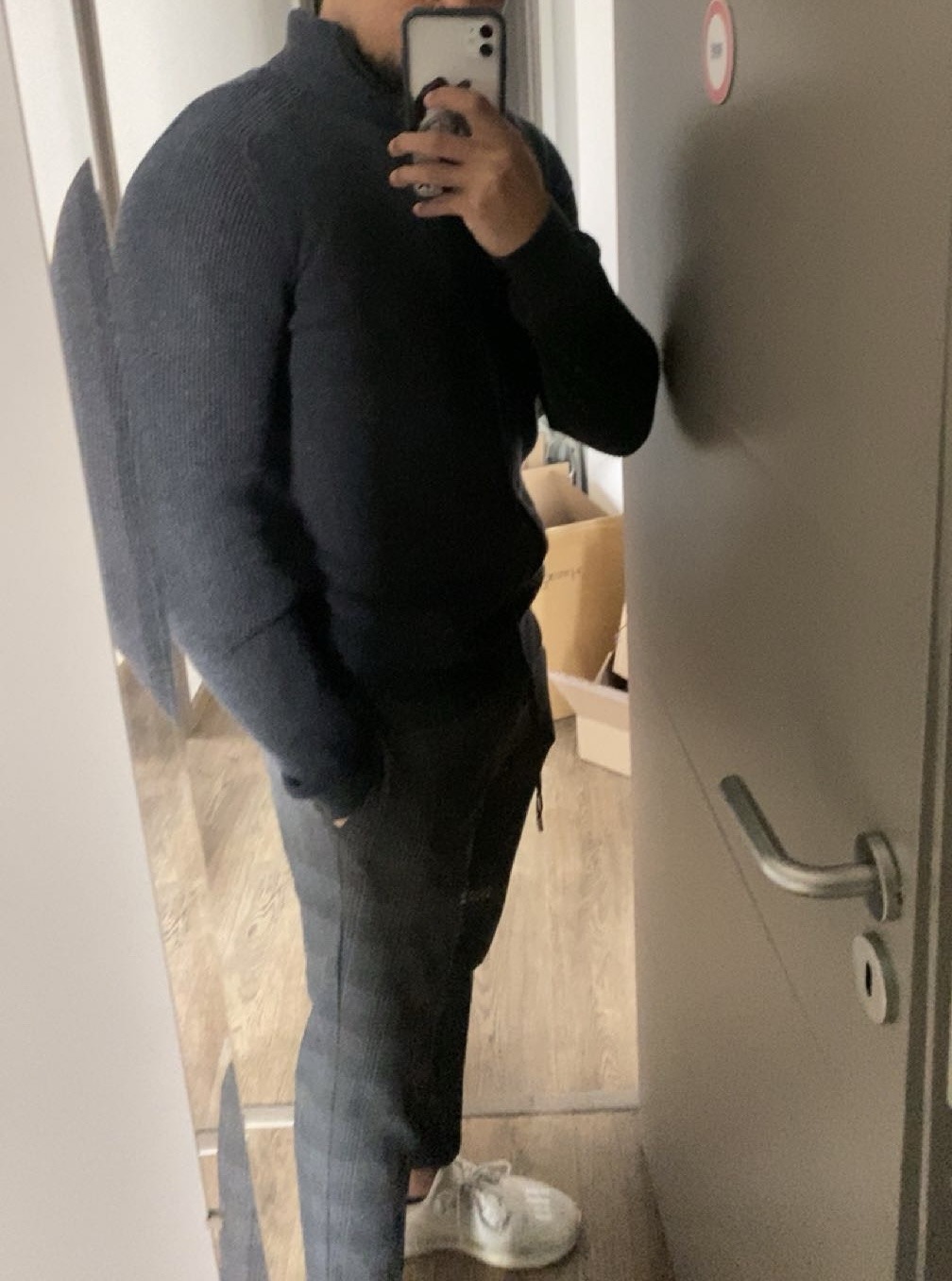 Profil de Louai, 21 ans, Escort gay à Guarda