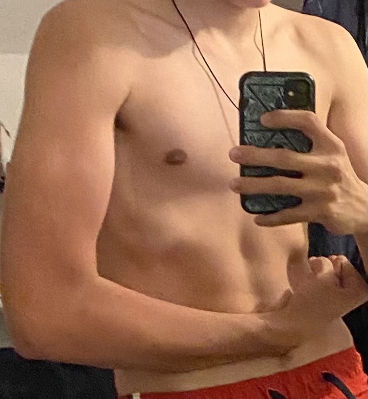 Profil de Pierre-jerome, 19 ans, Escort gay à Triengen