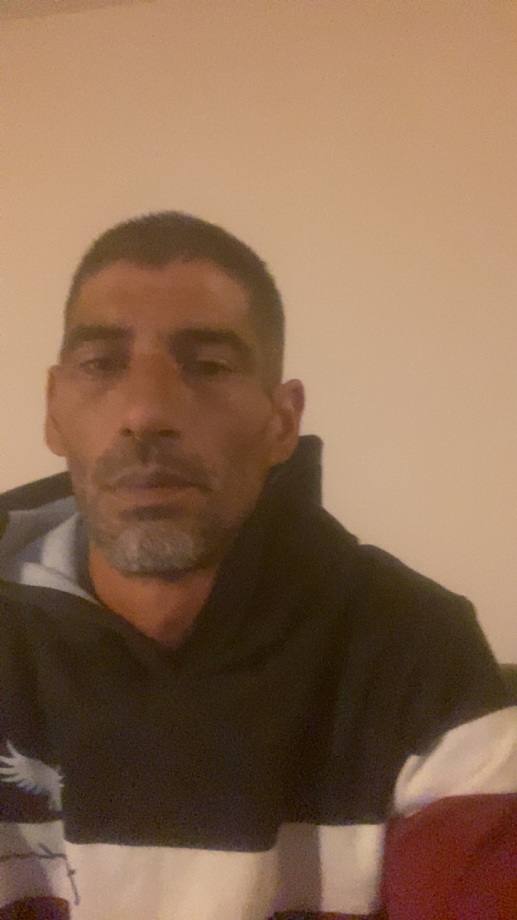 Profil de Elysee, 40 ans, Escort gay à Leggia