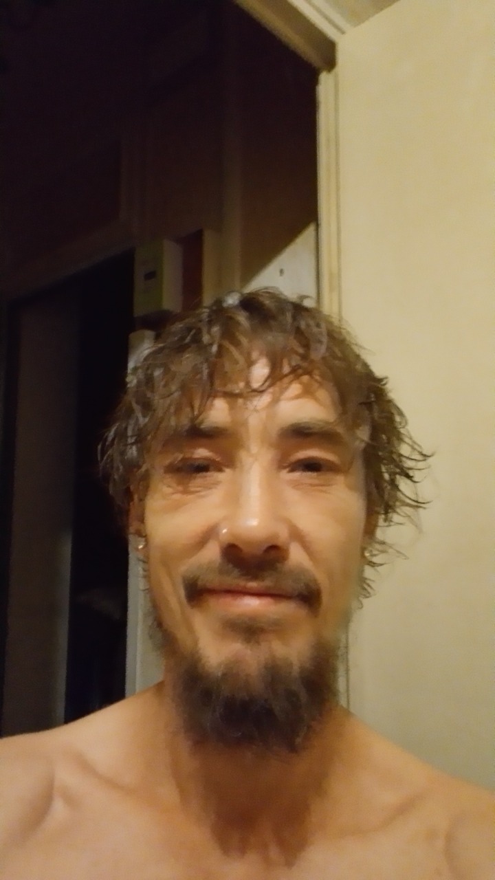 Profil de Dustin, 39 ans, Escort gay à Tremona
