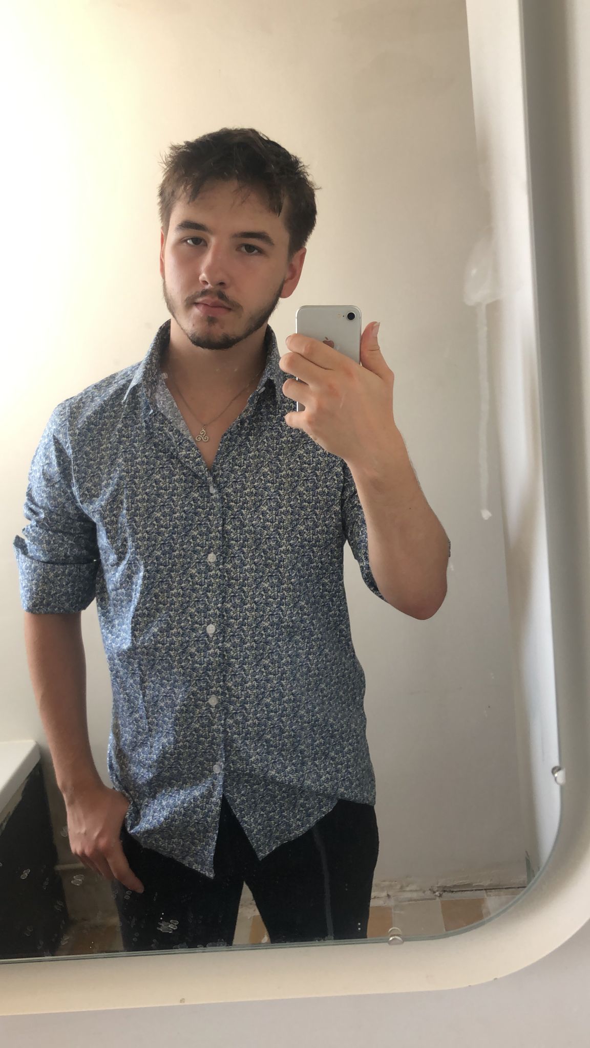 Profil de Abdel-samad, 21 ans, Escort gay à Vrin