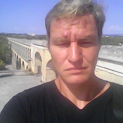 Profil de Cayetano, 44 ans, Escort gay à Villarzel