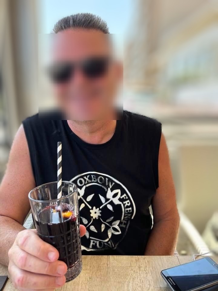Profil de Jofrey, 55 ans, Escort gay à Gilly