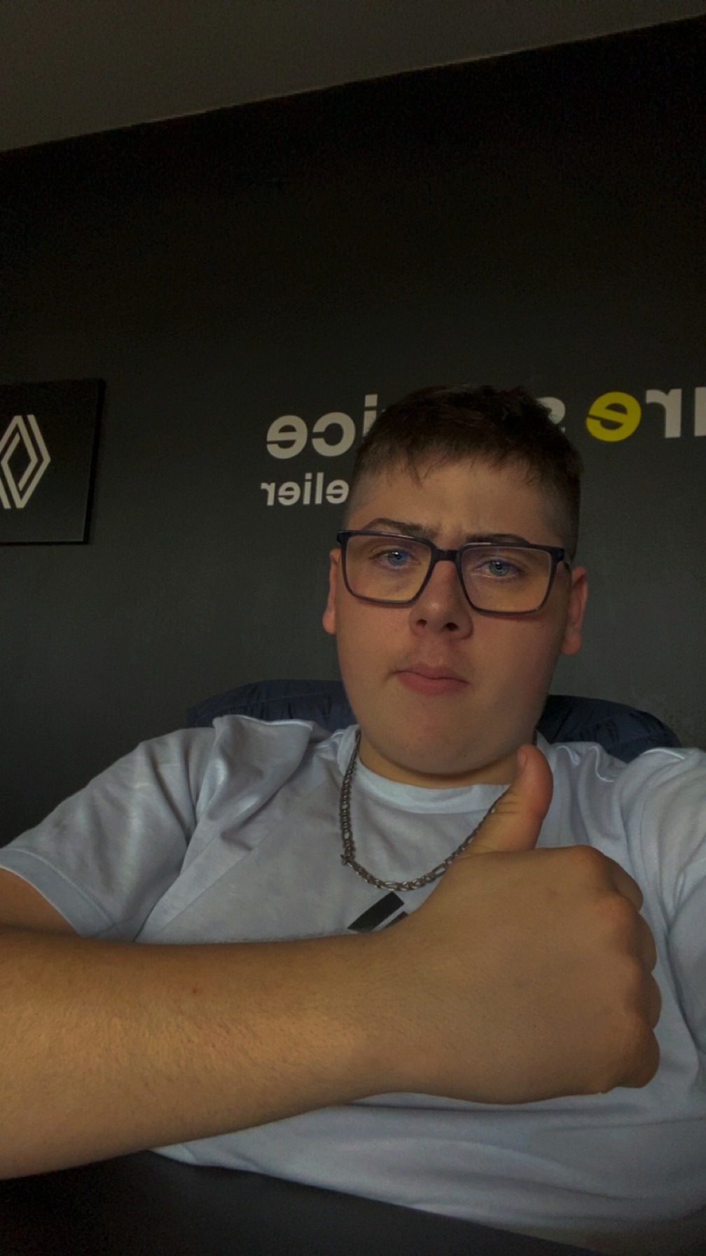 Profil de Paul-joseph, 23 ans, Escort gay à Mörigen