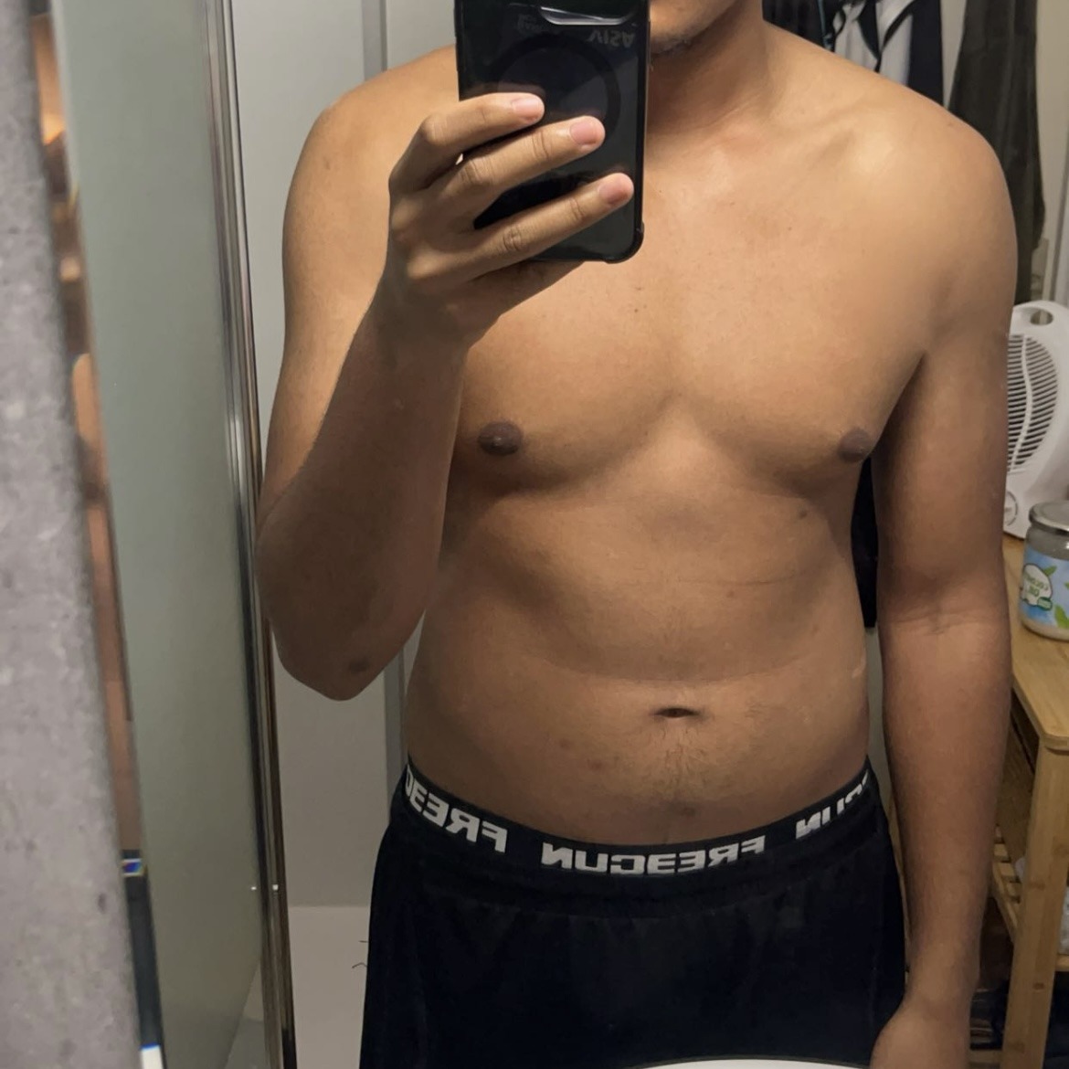 Profil de Pierre-marin, 21 ans, Escort gay à Guarda