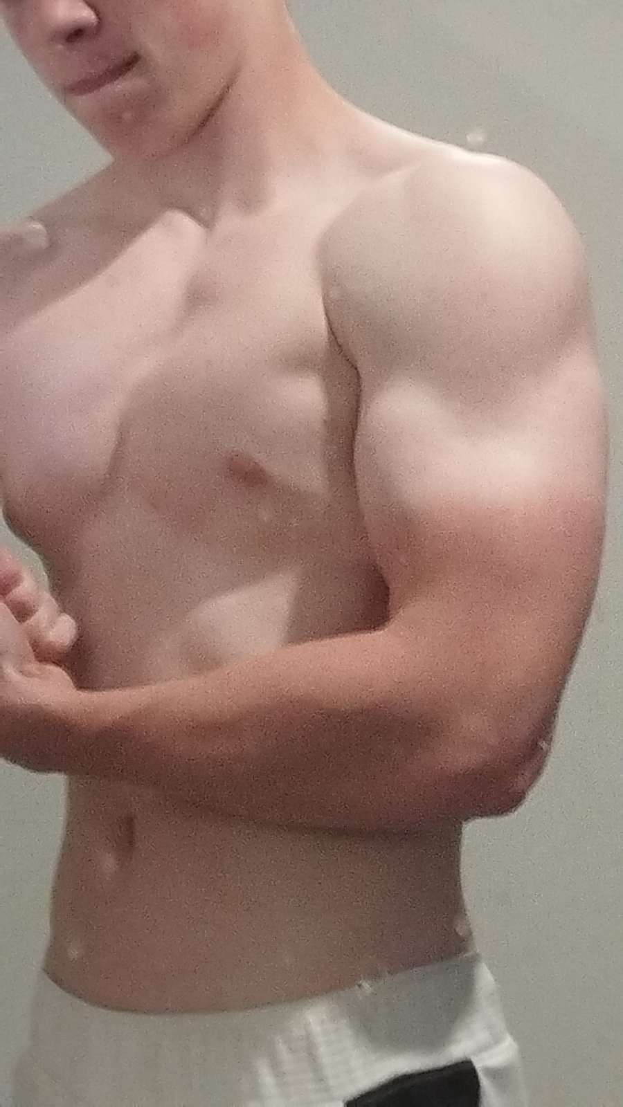 Profil de Mohamed-habib, 19 ans, Escort gay à Cham