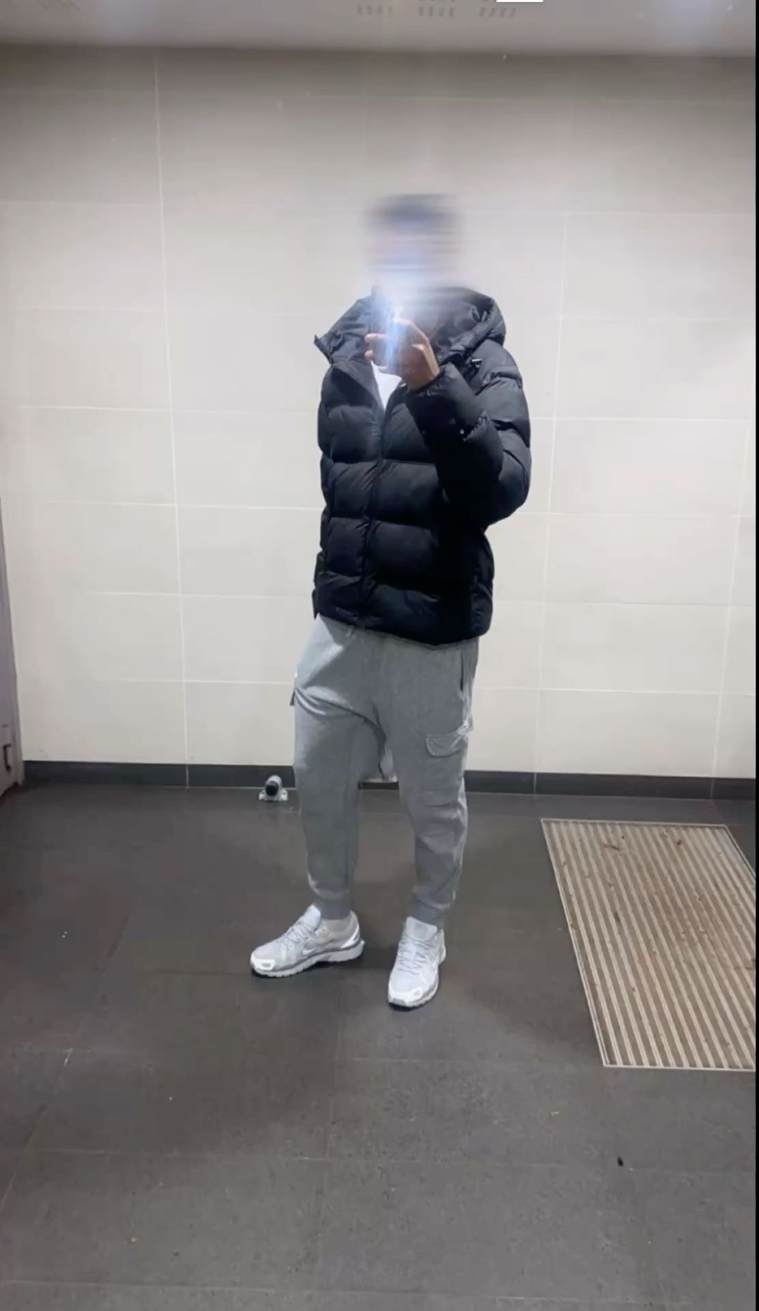 Profil de Jacquis, 18 ans, Escort gay à Crémines