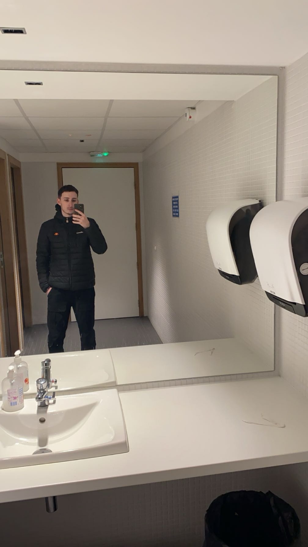 Profil de Noah, 20 ans, Escort gay à Buchs LU